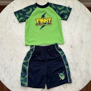 Size 4T Nickelodeon Teenage Mutant Ninja Turtles TMNY top and shorts set